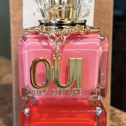Viva La Juicy Oui Perfume 
