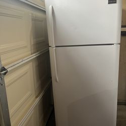Refrigerador FRIGIDAIRE