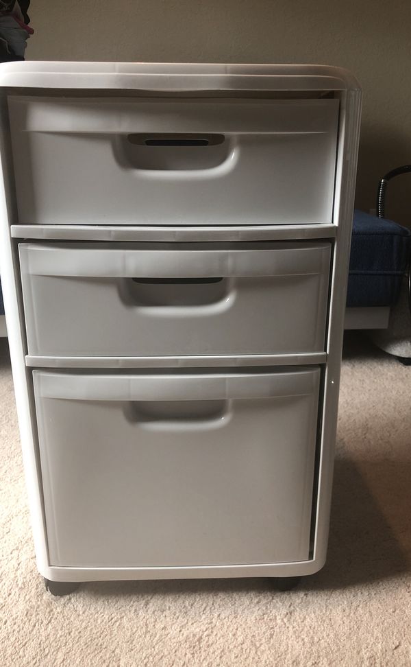 White plastic filing on wheels for Sale in Boynton Beach, FL