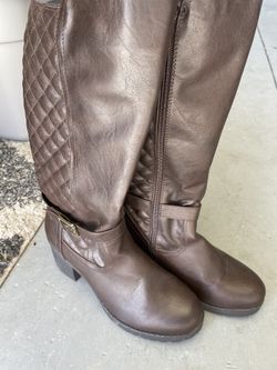 Female Boots Size 10