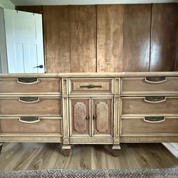 Genuine wood dresser