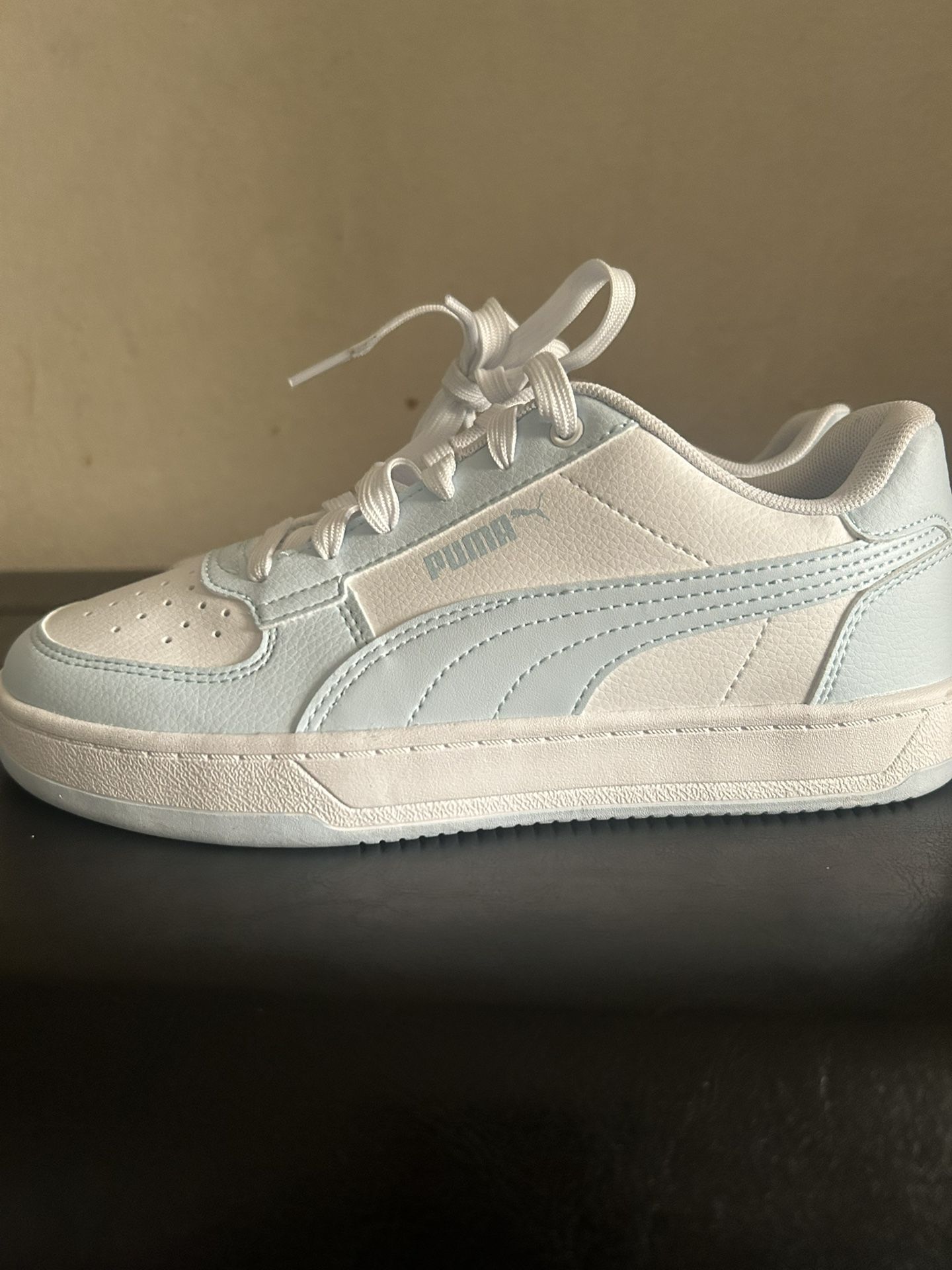 Shoe