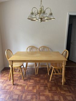 Dining Room Table And 4 Chairs