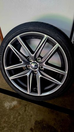 Lexus wheel is250