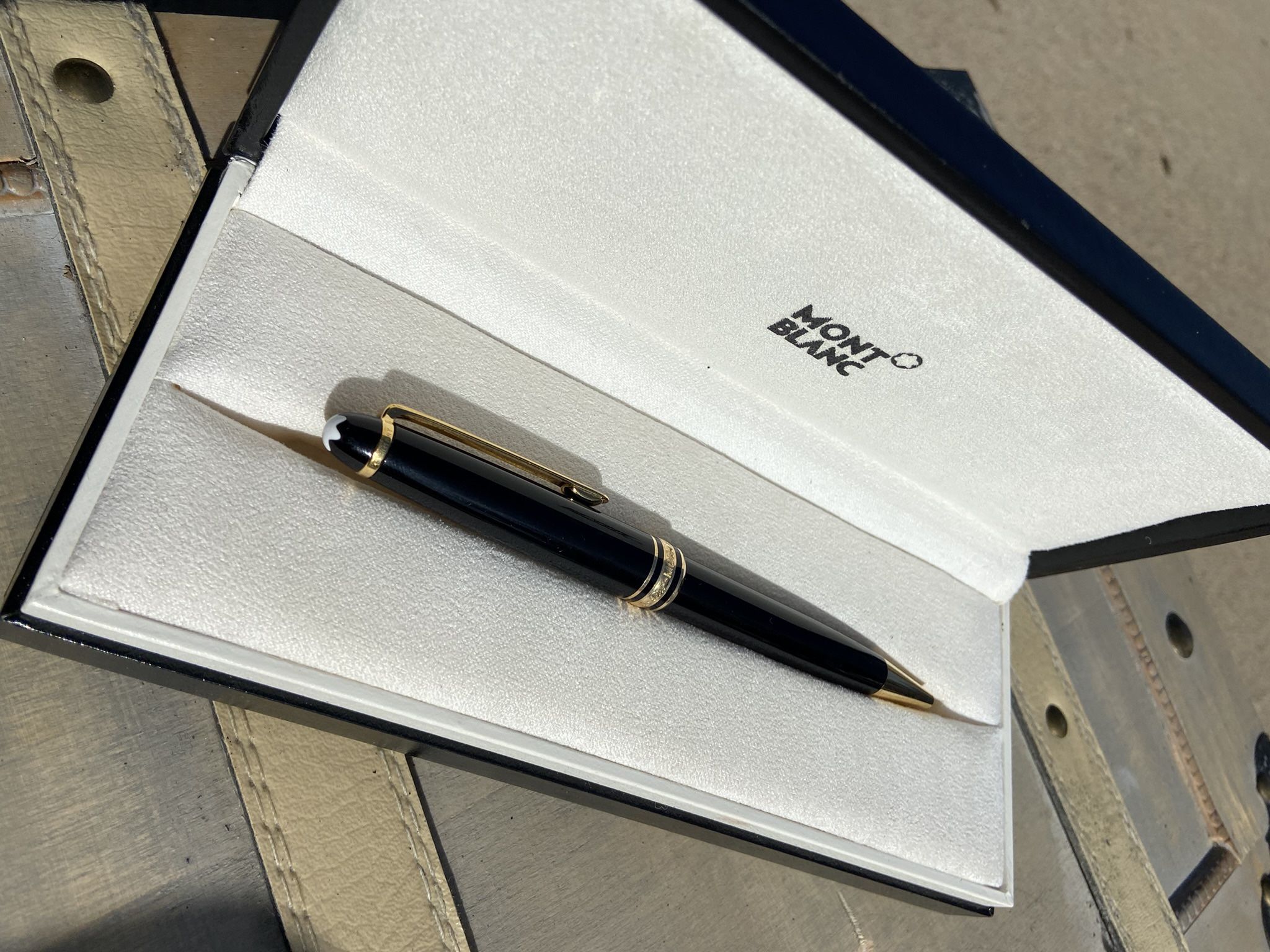 Vintage Monk Blanc Pen