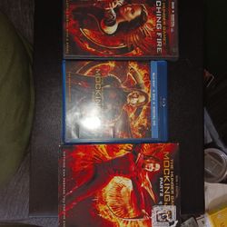 DVD'S: Hunger Games Bundle 4- DVD'S 