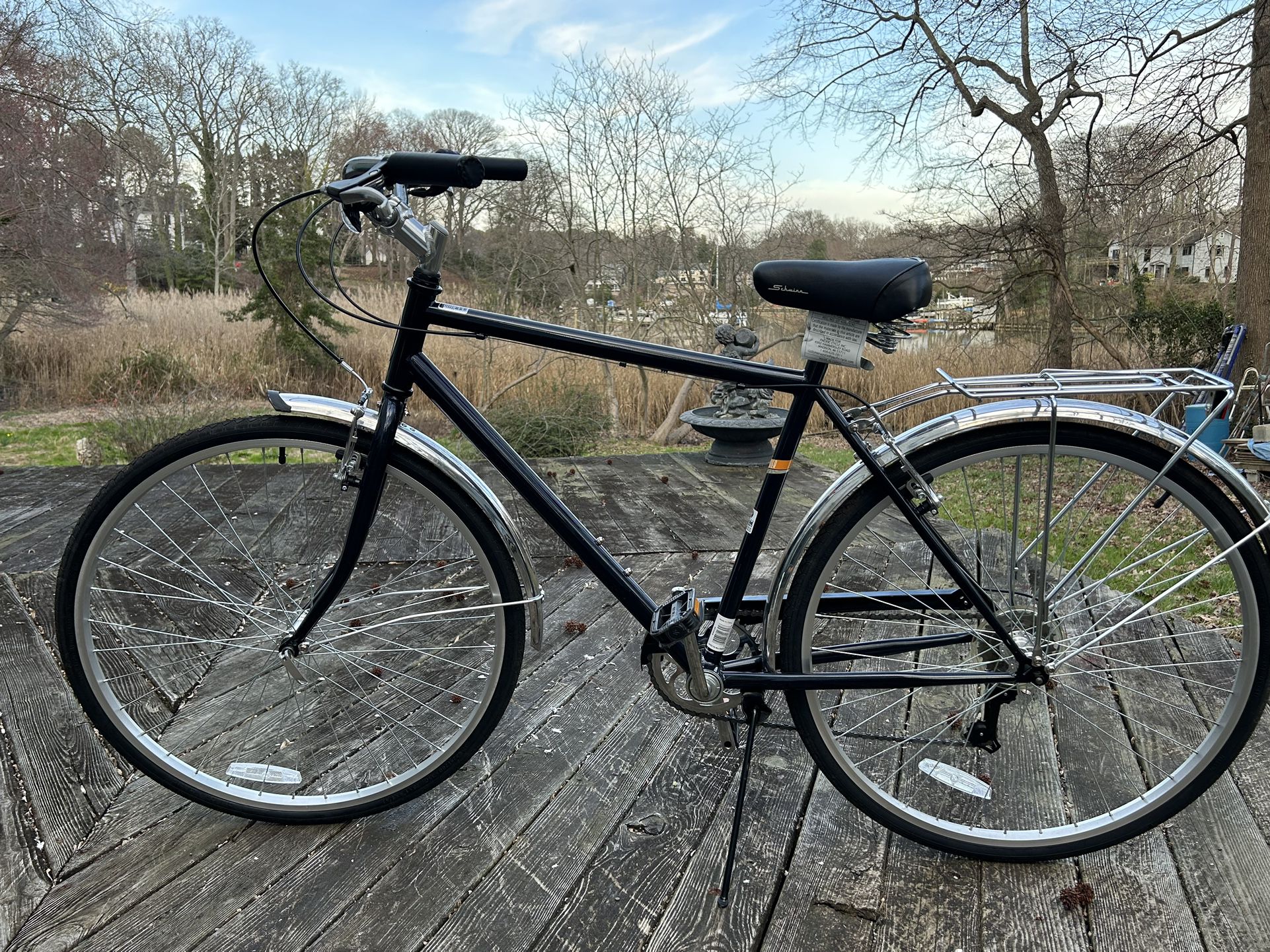 18” Schwinn Wayfarer hybrid bicycle