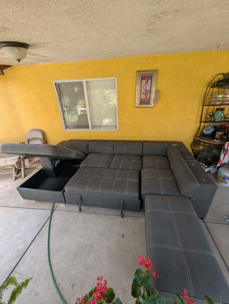 Gray Modern Sectional Sofa Couch With Pullout And 2 Hidden Storage