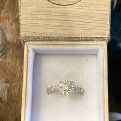  diamond and 10kt White gold engagement size 9 ring