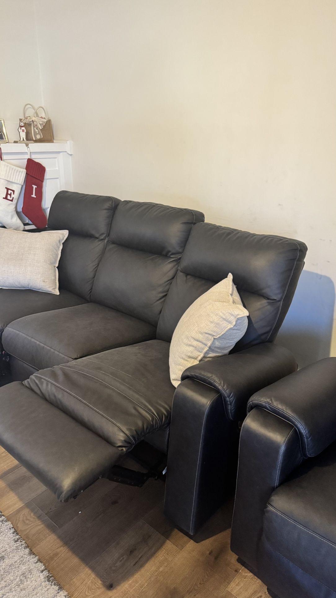 Black Recliner Sofas