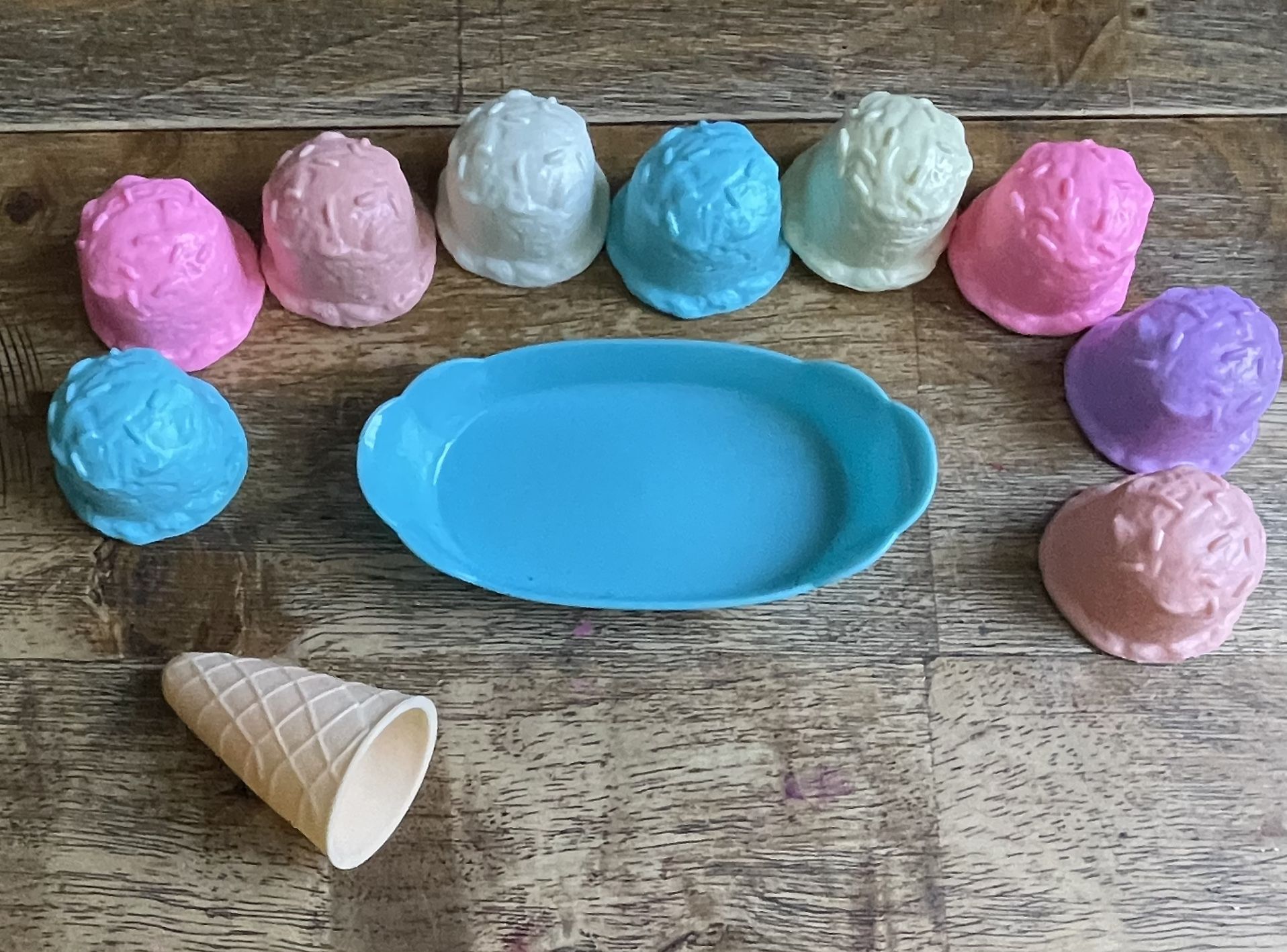 11 piece ice cream toy set