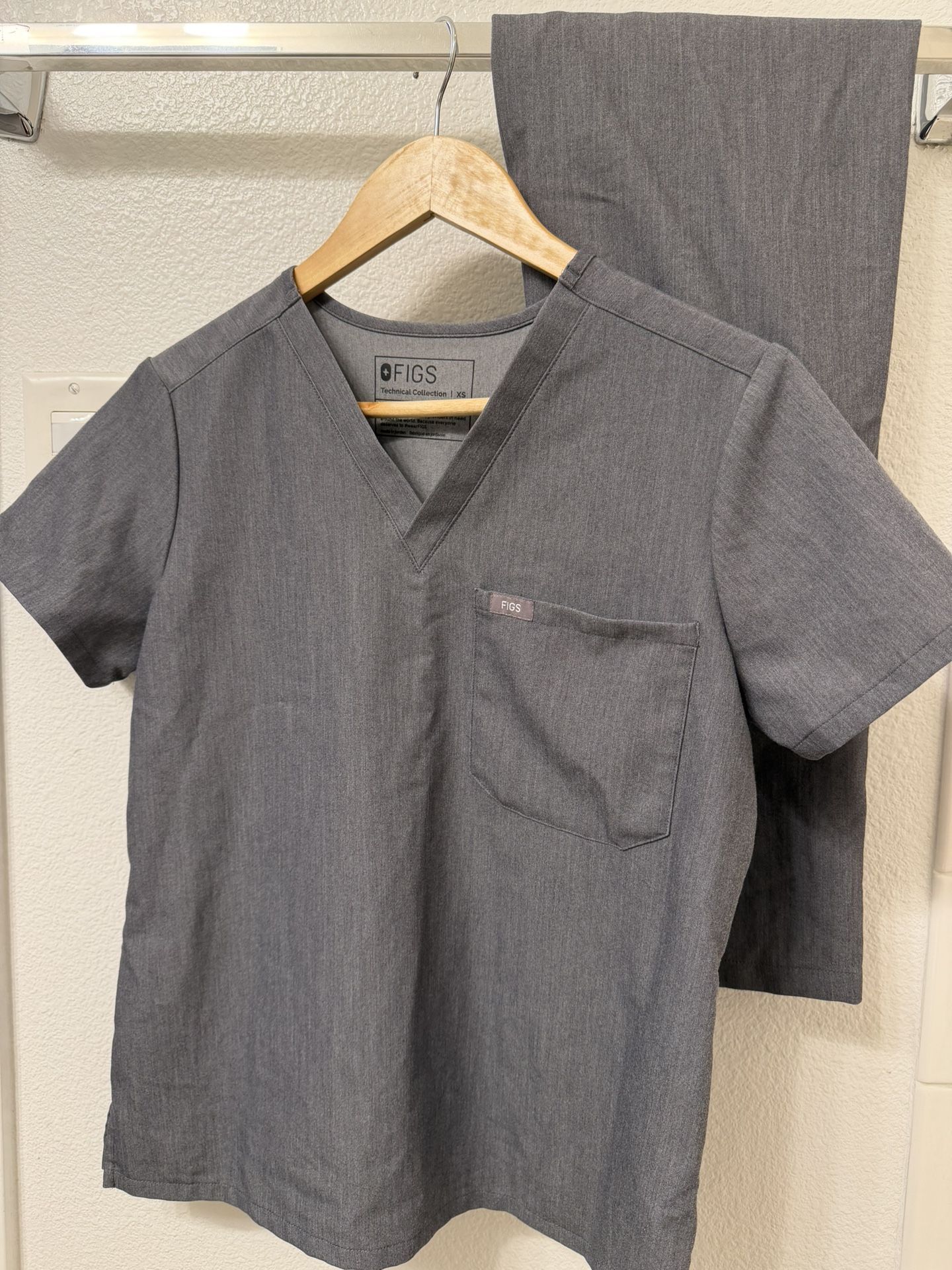 Figs Graphite Scrubs XS/XXS petite