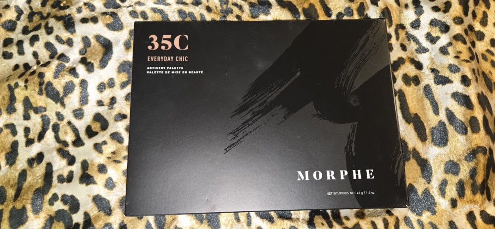 MORPHE EYESHADOW PALETTE