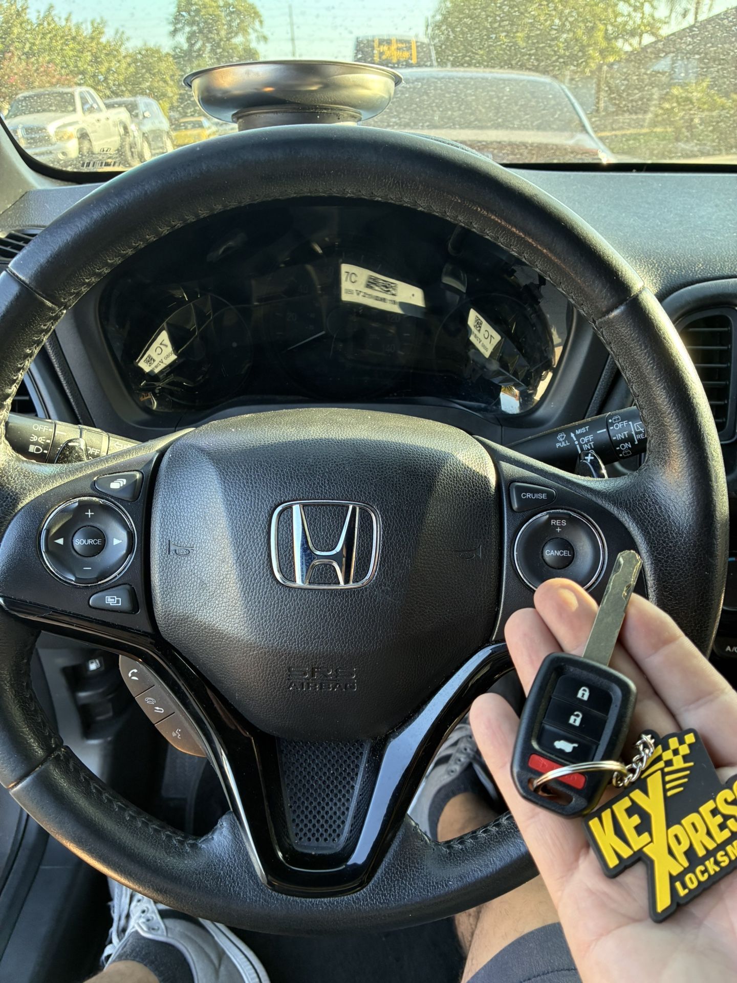 Car Keys/ Llaves De Carro