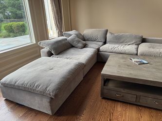 Large Light Grey Sofa with Chaise $500 or BO need gone asap