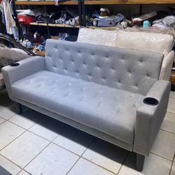 On sale-Loveseat sofa 🛋️ 