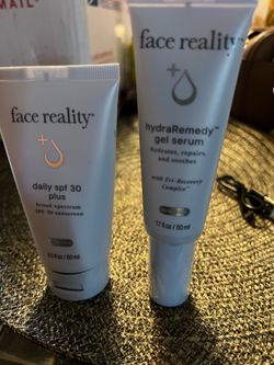 Face reality bundle , sunscreen and gel serum