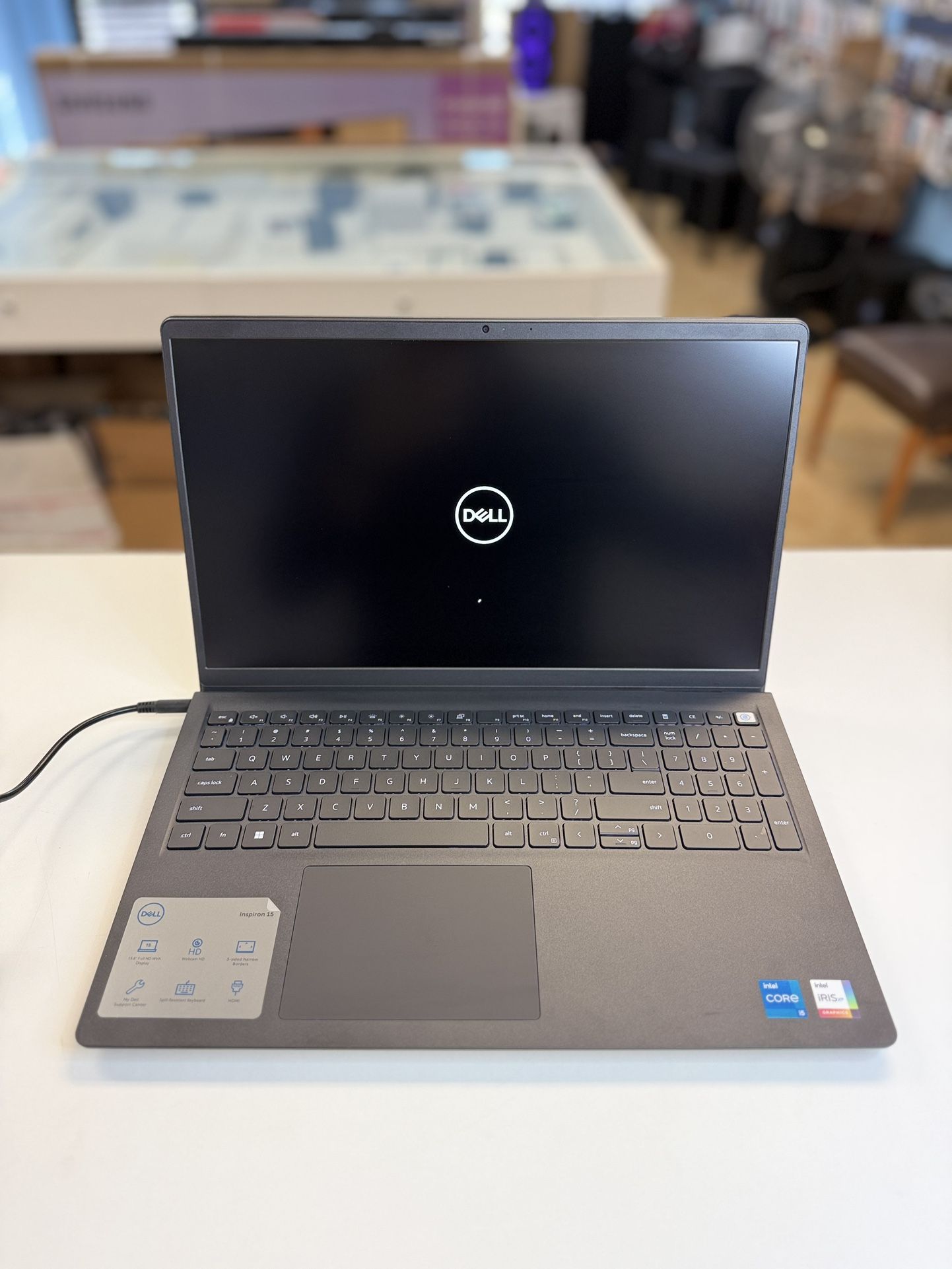 Dell Laptop Inspiron 15 3520 15.6" Intel Core i5-1235U 16gb Ram 256GB Ssd New
