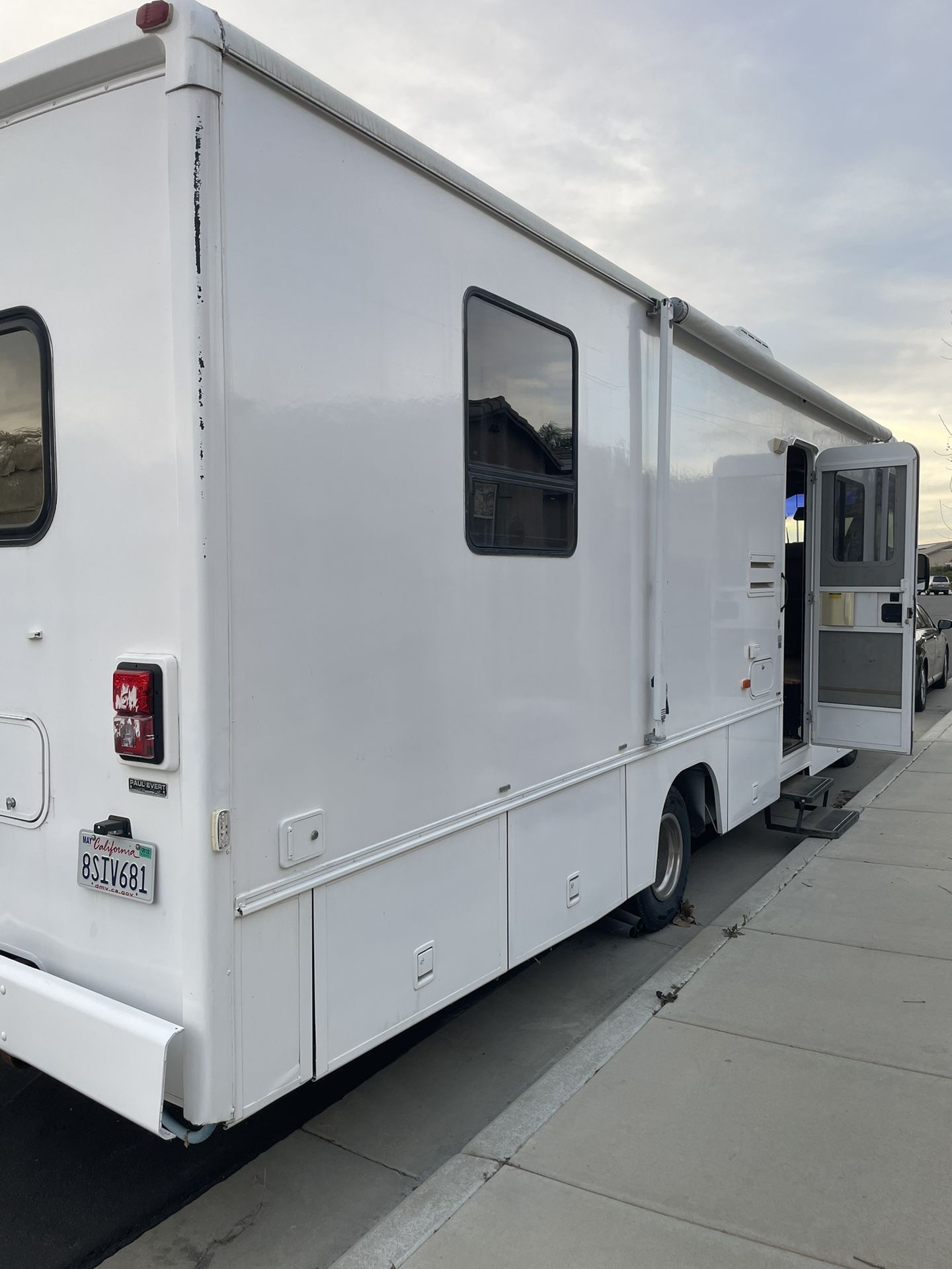 1998 Winnebago Brave for Sale in Temecula, CA OfferUp