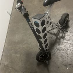 Electric scooter