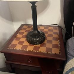 Chess Table And Solid Wood Chess pieces 
