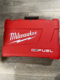 Milwaukee fuel Hammerdrill and concrete drill bit