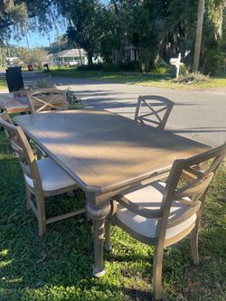 Dining Table Set with 4 Chairs