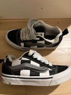 Vans Knu Skool Skate Shoe 