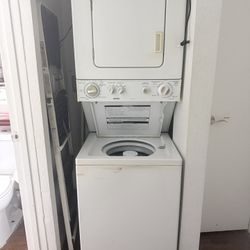 Kenmore Stackable Washer/Dryer