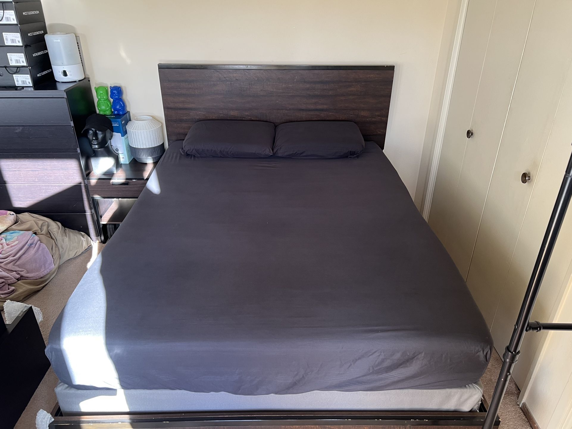 Queen Bed + Box Spring +Mattress