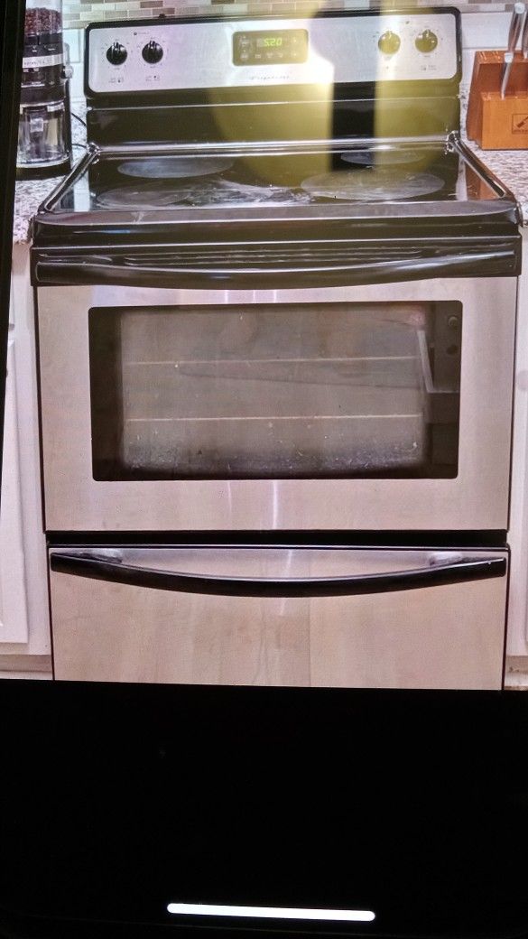 Excellent Working Electric Range/oven Stainless Steel 
