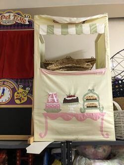 Bakery pretend play