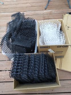 Scat mat to chase away small animals and birds