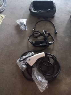 EV CHARGER NEW NEVER USED