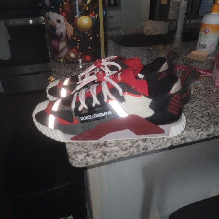 D&G Sneaker Sz 42-43(9-10)