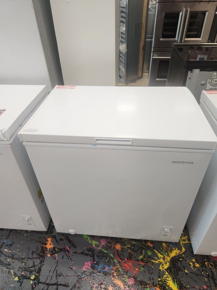 Insignia 7.0 Cu Ft Chest Freezer Garage Ready