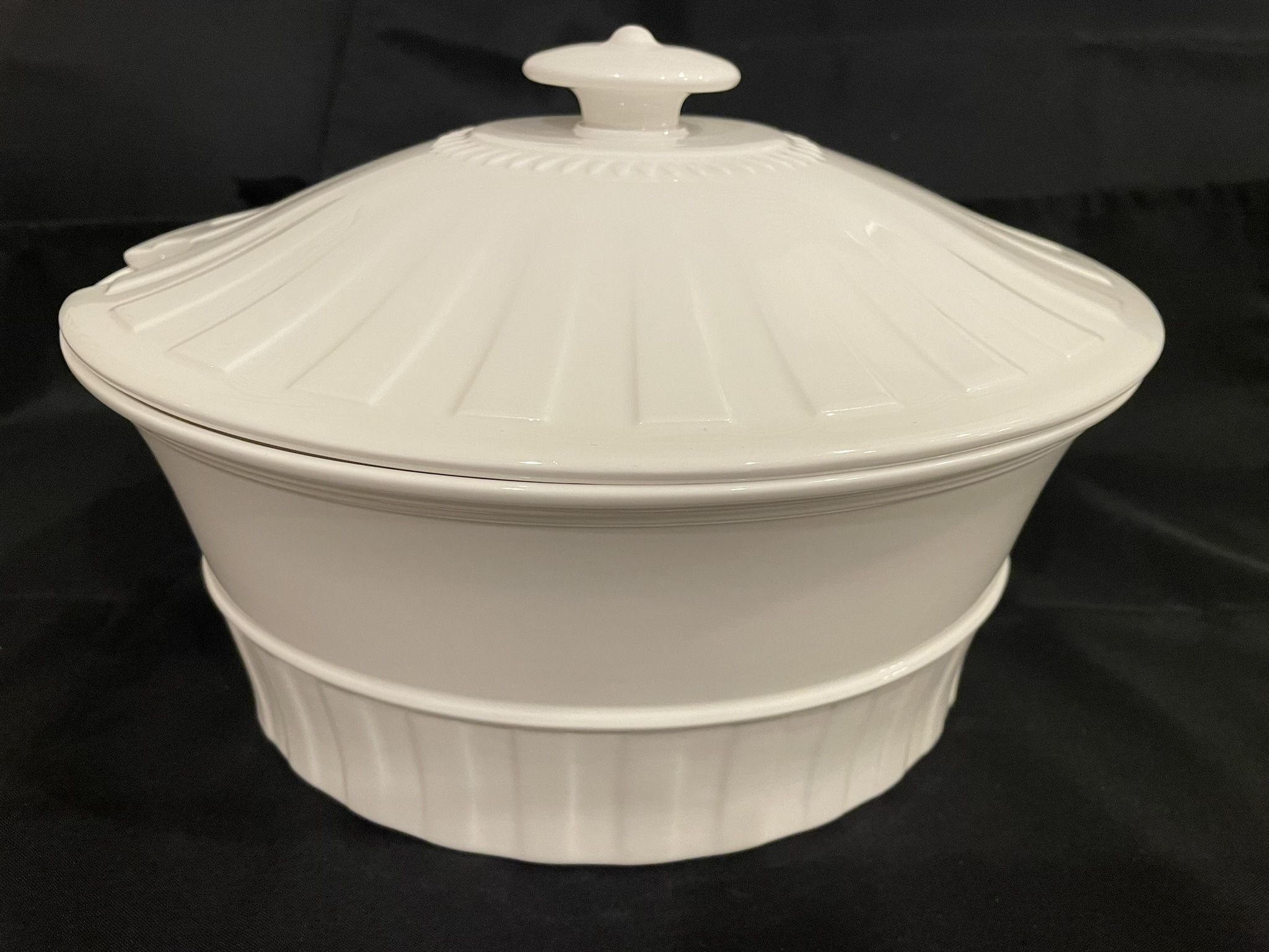 Wedgwood Colosseum Soup Tureen & Lid.
