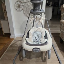 Graco DuetSoothe Swing and Rocker - Winslet, Excellent Condition