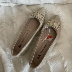 New Anne Klein Size 7 Flats