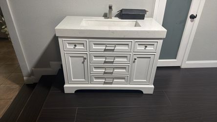 Bathroom vanity