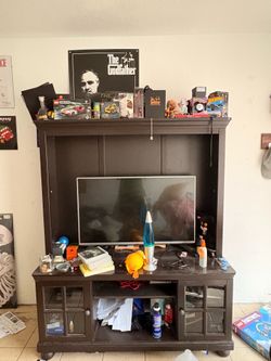Tv stand