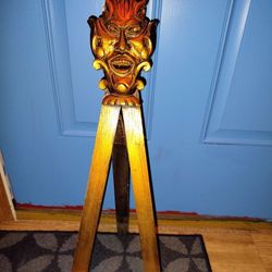 Mid century Midevil Gold Easl