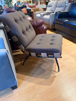 Mid Century Modern Style Accent Chair 