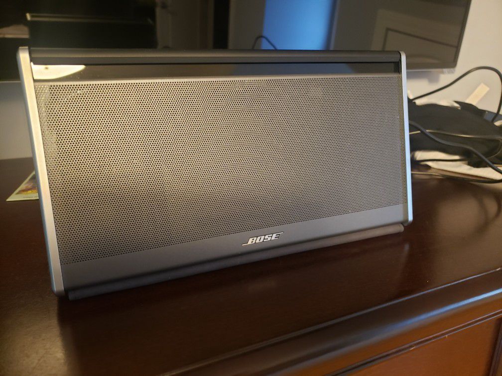 Bose Soundlink bluetooth speaker