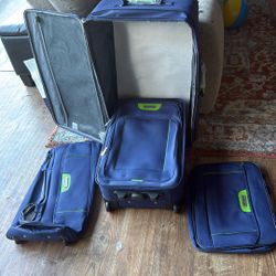 Blue  4 American Explorer Luggage Set