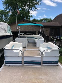 Pontoon Boat with trailer