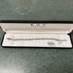 14kt Gold Diamond Bracelet 