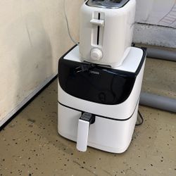 Air Fryer And Toaster