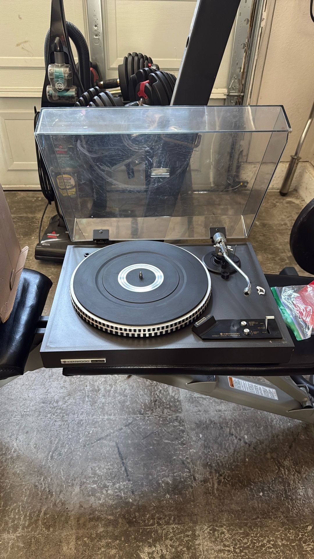 Kenwood KD-2070 Turntable
