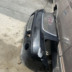 GMC YUKON XL DENALI BUMPER 